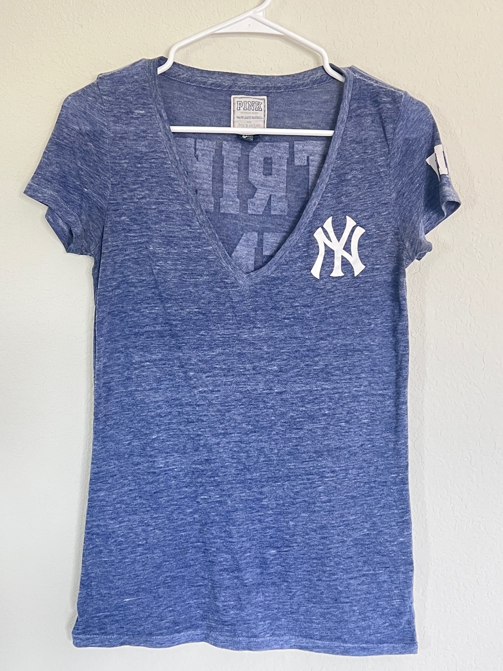 Vintage PINK Victoria's Secret MLB New York Yankees Blue V-Neck T-shirt Size S